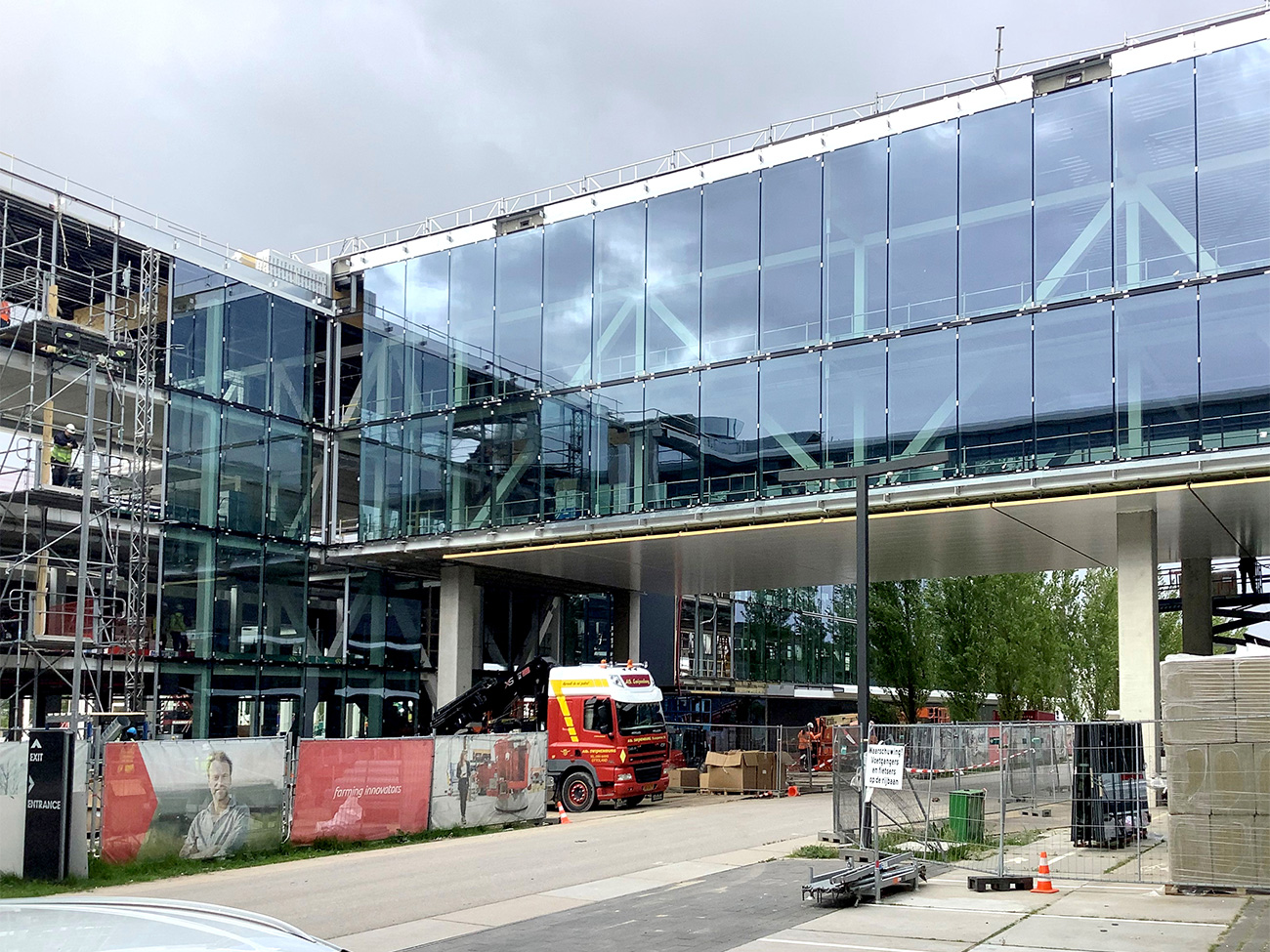 Aluminium puien en vliesgevels voor uitbreiding Lely Campus: Transparant, licht en industrieel 3