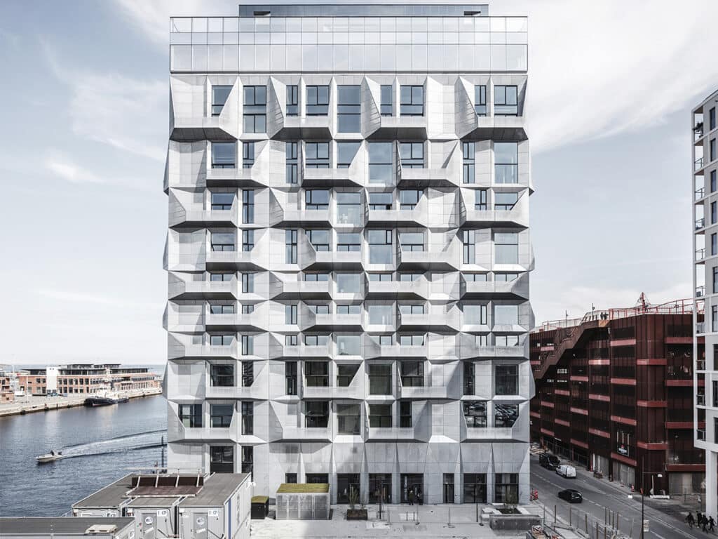 1 Das Silo 01 Kredit Rasmus Hjortsh¢j COAST 0001ENT ID297