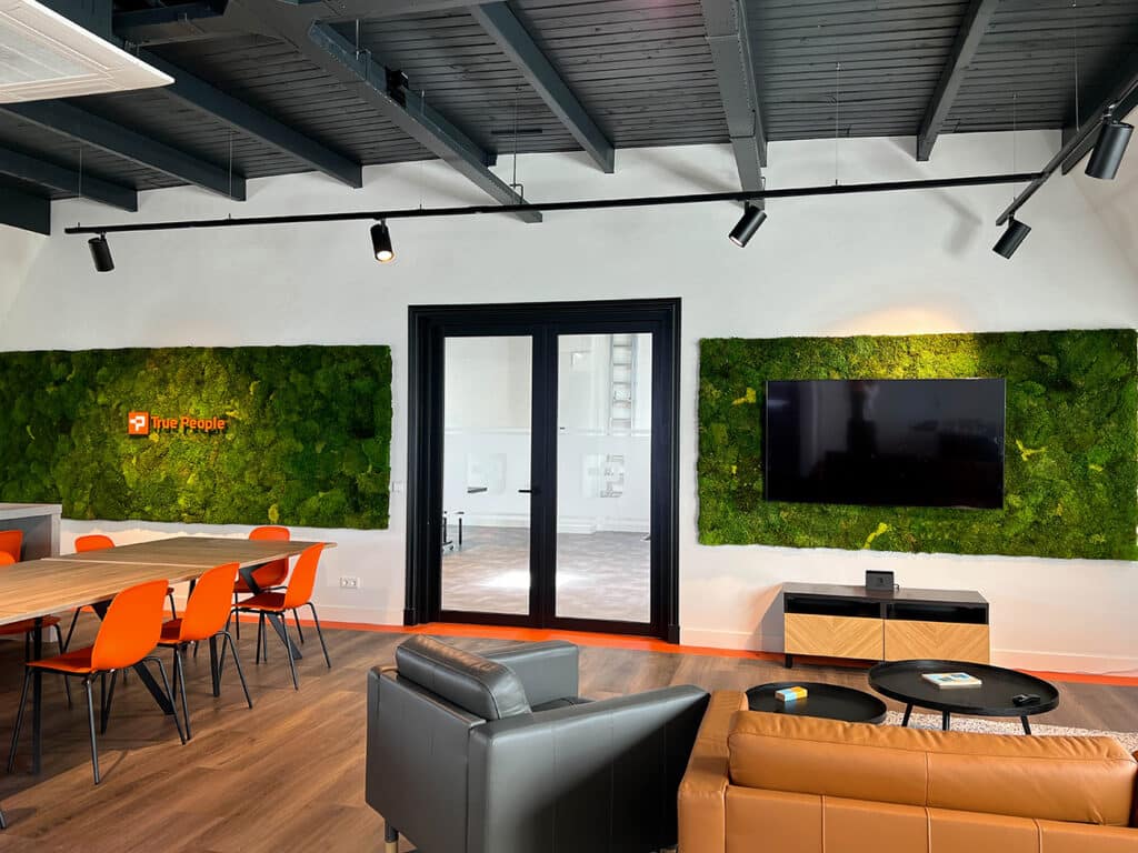 Moswand conference Room True People