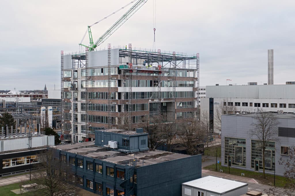 Nieuw duurzaam life sciences gebouw op vooraanstaande biofarmaceutische campus