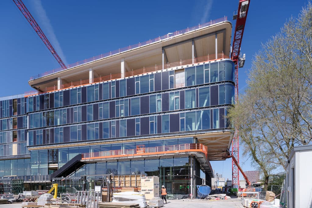 6,500 m³ wooden floors, beams and columns for Mediavaert