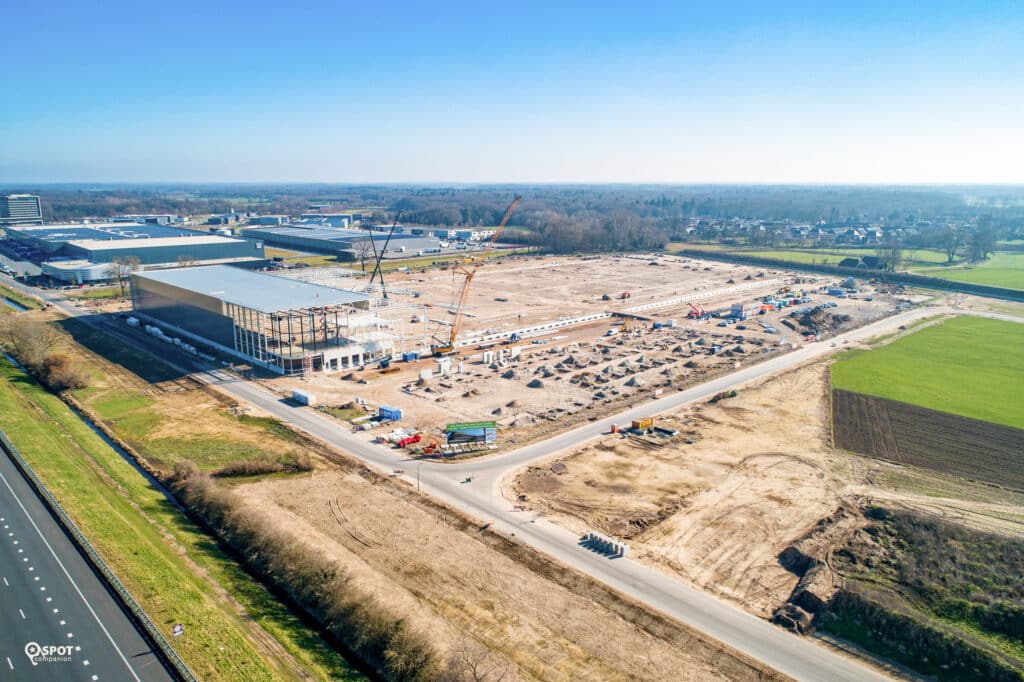 Sustainable distribution center for PLUS Supermarkets