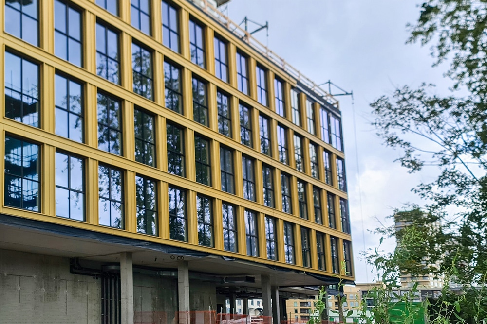 Goudgele eyecatcher markeert entree naar nieuw Bajeskwartier