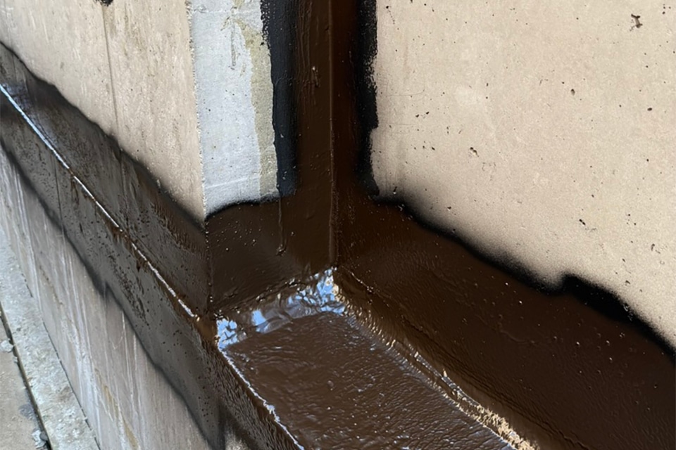 Waterproof basements without worries, thanks to a powerful seal 1
