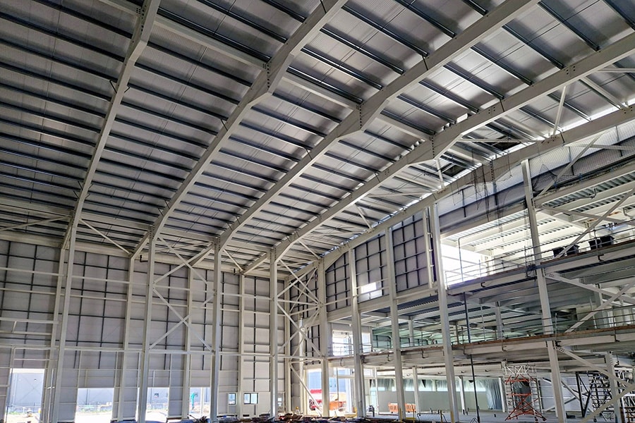 Één partner van staalconstructie tot bouwkundige schil 1