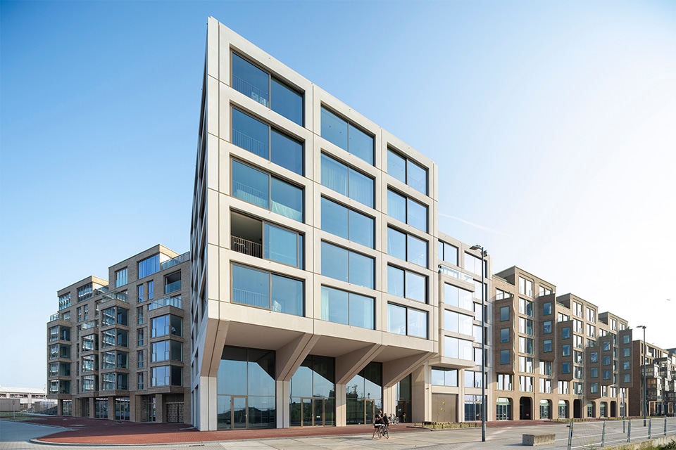 Zuidkade Scheveningen als industrieel accent op oude Norfolkterrein 2