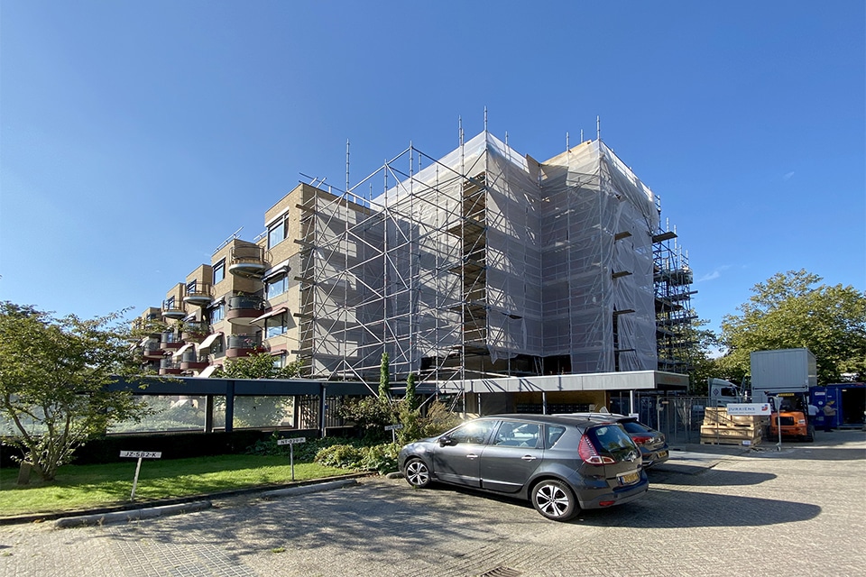 Zusätzliches Stockwerk auf bestehendem Gebäude in Amsterdam 1