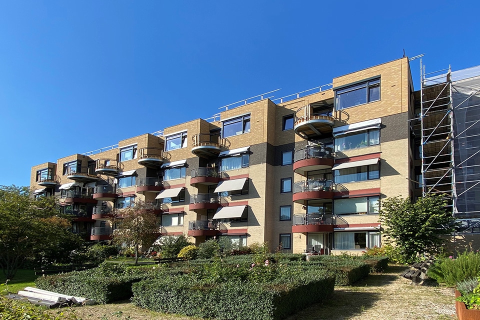 Zusätzliches Stockwerk auf bestehendem Gebäude in Amsterdam 1