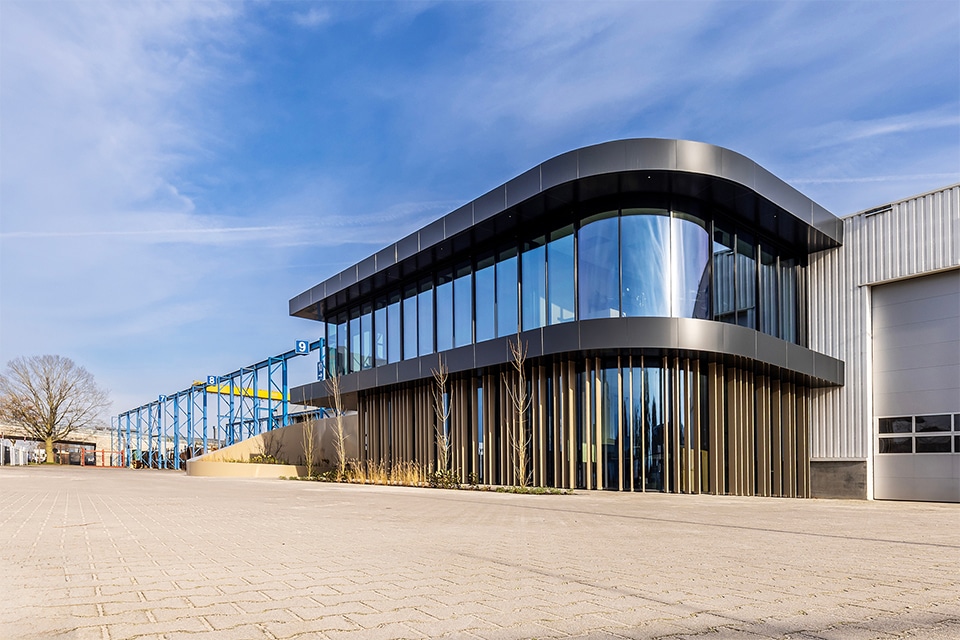 Hoogwaardige gevels geven nieuw hoofdkantoor vorm 5