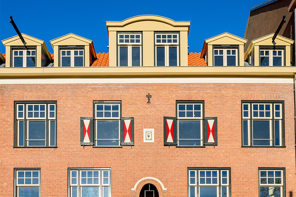 Meticulous phasing enables major renovation of 260 homes 3