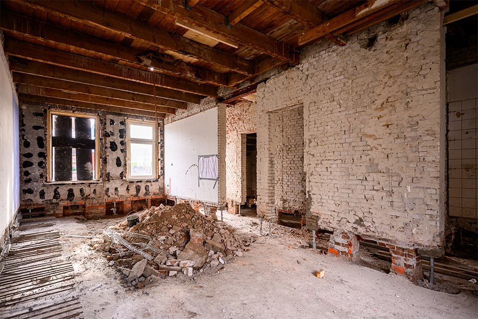 Meticulous phasing enables major renovation of 260 homes 2