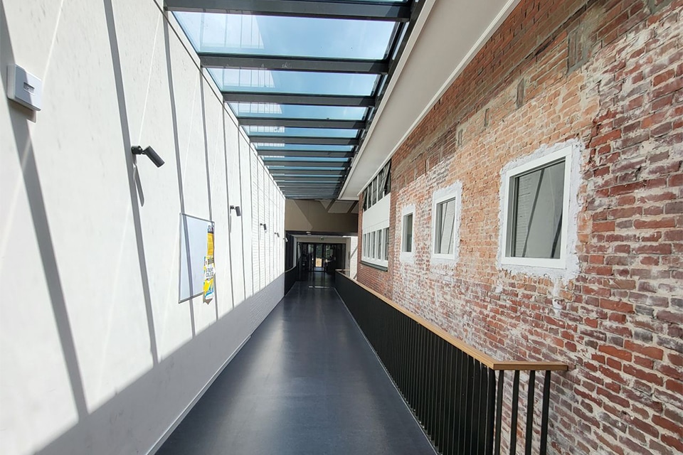 Renovation in three phases, custom steel 1