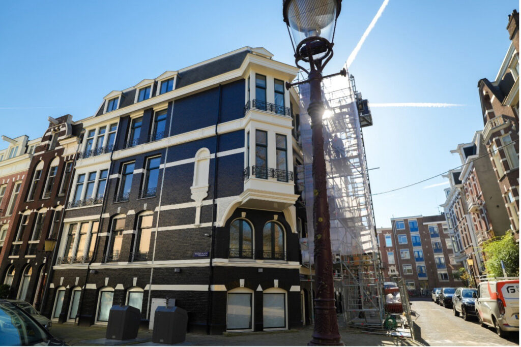 Pleijsier Hotelrenovatie transformeert historisch pand aan Vondelpark tot luxe boetiekhotel ‘The Gentlemen’ 2