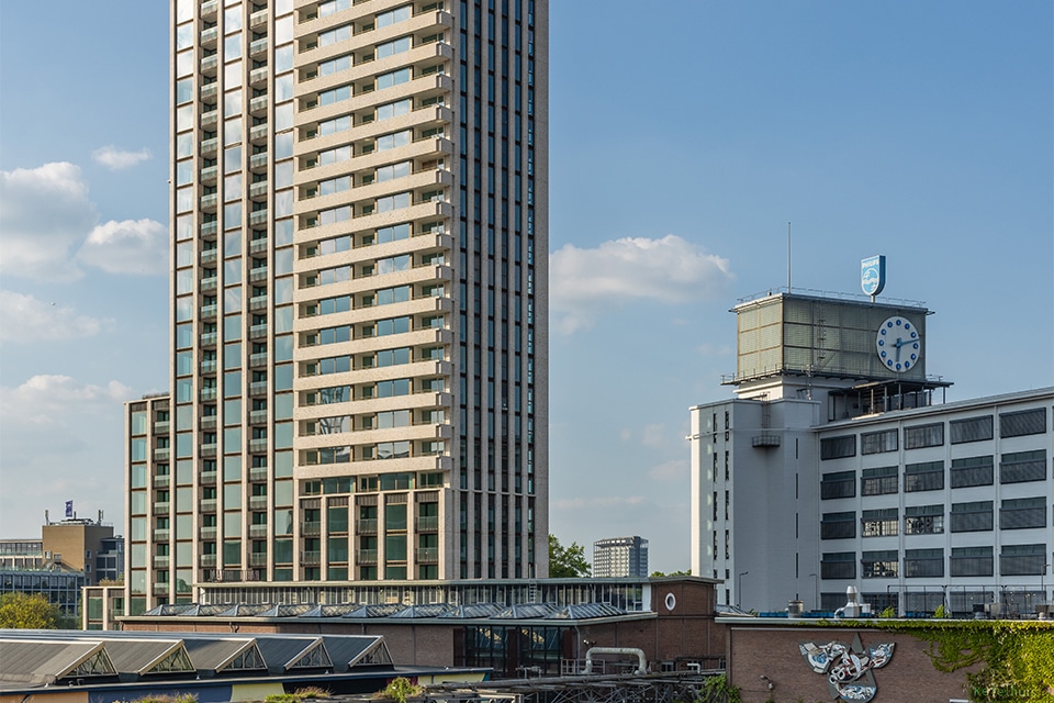 Indrukwekkend metselwerk op 100 meter voor Strijp-S 2