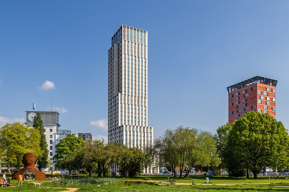 Indrukwekkend metselwerk op 100 meter voor Strijp-S 4