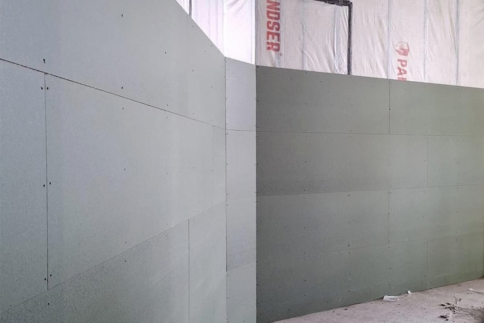 Insulated wall liners for better insulation and soundproofing 4