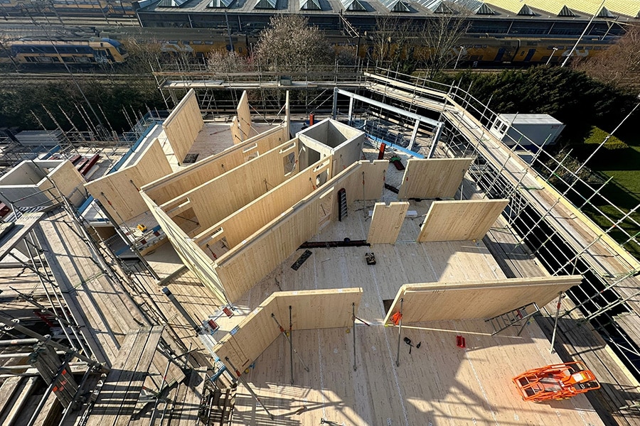 Hout en staal verwevenin de Spaarndammerbuurt 1