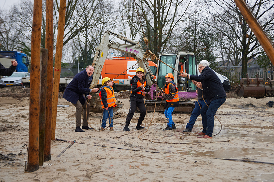 In 7 maanden tijd van parkeerplaats naar innovatief schoolgebouw 1