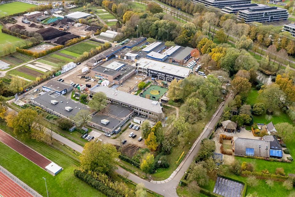 Hoe zorg, duurzaamheid en architectonische finesse samenkomen bij (College) Ariane de Ranitz 1